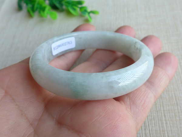 飘蓝花紫罗兰圆条带证书翡翠手镯