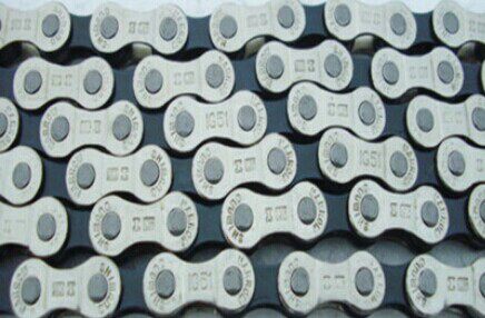 Chaîne de vélo - Ref 2366967 Image 1