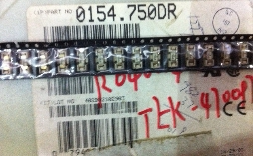 0154.750DR SMD 带座 750MA 125V 快速熔丝 力特贴片保险管