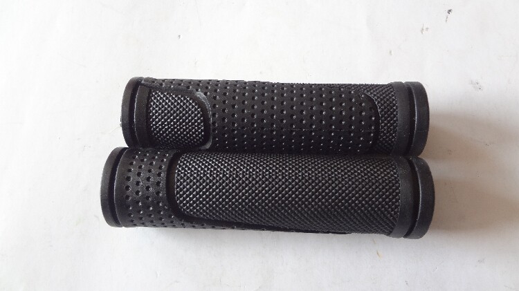 Poignées de vélo - Ref 2339173 Image 1