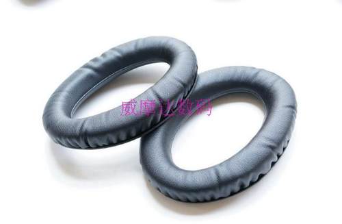 温馨提示：颜色选项黑--指黑色耳套；浅灰色--指灰色耳套；黑色--指PXD耳机盒。产品特点：1.皮耳套，无损音质，符合欧洲环保ROHS要求，让您远离重金属的污染，预防过敏；2.耳机包产品为防水、硬壳、抗压设计，奢华高端大气，能有效果保护产品；。