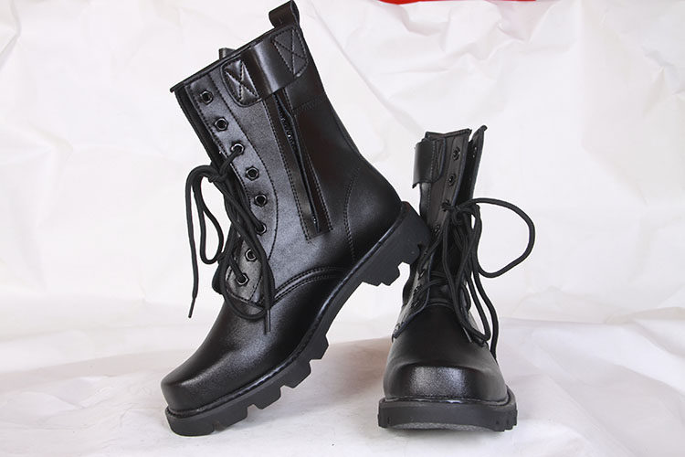 Bottes militaires en cuir - Ref 1401517 Image 1