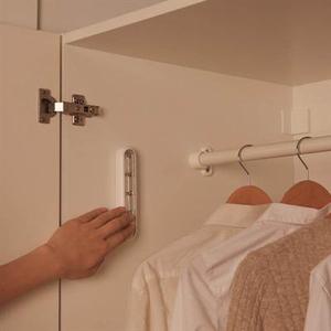 家居LED随心粘橱柜灯不用布线衣柜灯超薄底板灯粘贴式鞋柜灯包邮