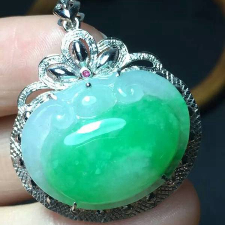 a级老坑a货翡翠镶嵌18k金镶玉如意头阳绿秧苗绿翡翠如意挂件吊坠