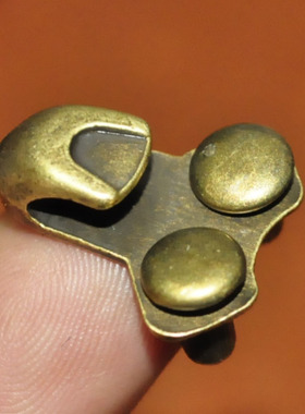 古铜色户外徒步运动登山鞋马丁靴男金属鞋扣地攀岩鞋五金配件