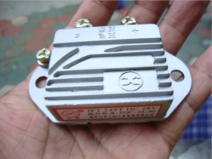 东风军车配件EQ240电子调节器JFT249T东风汽油发动机调节器