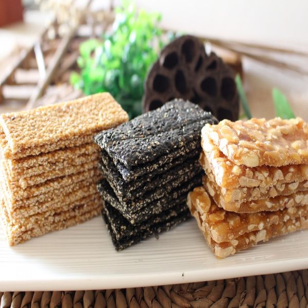 罗罗 花生片糖/黑芝麻片零食组合 700g 优惠券折后¥19包邮(¥24-5) 罗罗 花生片糖/黑芝麻片零食组合 700g 优惠券折后¥19包邮(¥24-5)