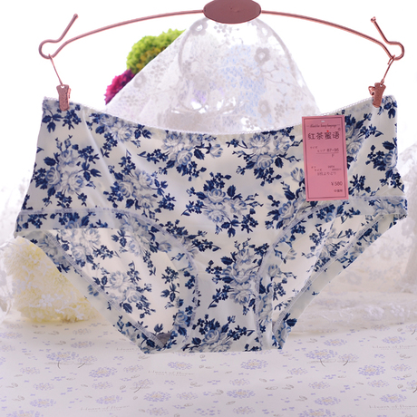 Slip jeunesse en soie Ice - Ref 646330 Image 15