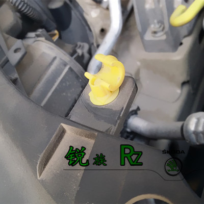 斯柯达明锐引擎盖撑杆卡子卡扣