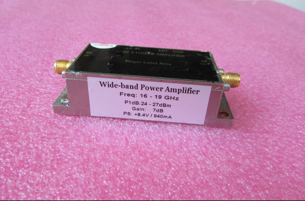 美国进口 16-19GHz 24-27dBm SMA 射频微波中功率放大器 质量包好，包能用 可提供详细测试图 工作频率：16-19GHz 增益: Typ 7dB 输出功率: 24-27dBm 工作电压：+8.4V / 电流大约：740mA 左右 功能，1：检波输出; 2：输出内置隔