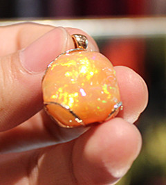 海外古董珠宝回流进口二手欧泊石