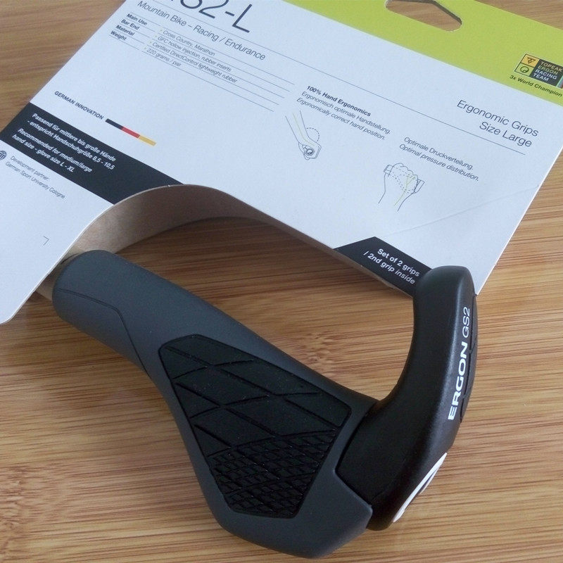 Poignées de vélo ERGON - Ref 2353765 Image 1