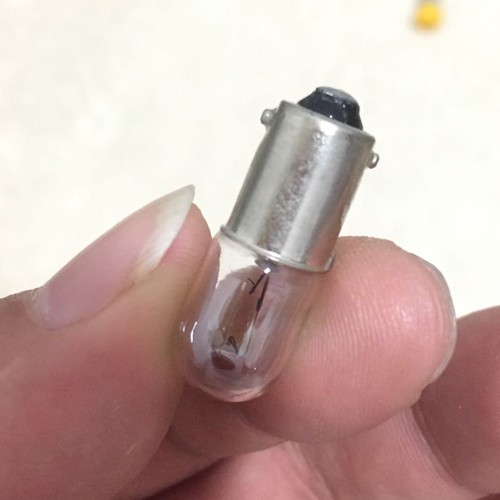 essilor依视路磨边机全自动灯泡