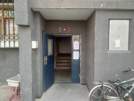 东关南里小区38号楼5单元201号