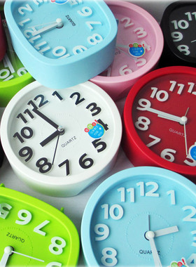 传光立体静音学生床头小闹钟 艺术个性创意简约时尚可爱儿童钟表