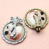 进口韩国公主镜复古欧式 美容化妆镜便携随身折叠手柄金属小镜子