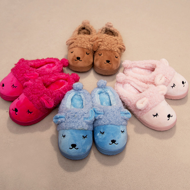 Pantoufles enfants en autre pour hiver - semelle caoutchouc - Ref 1034194 Image 1