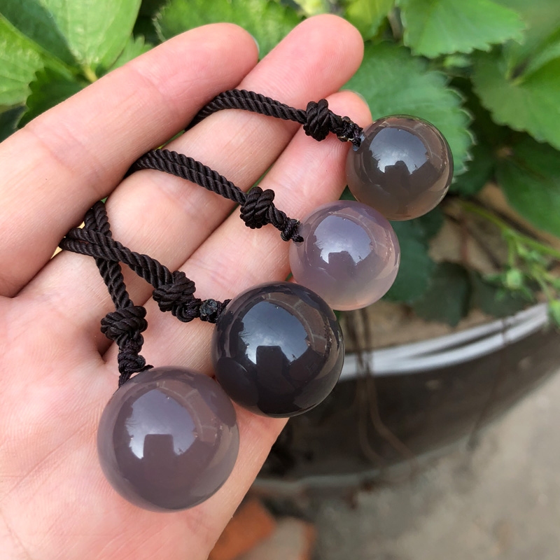 天然玛瑙珠子路路通玉髓证书吊坠