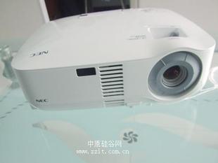 VT700 二手投影機(jī)投影儀NEC 率家用商務(wù)辦公婚慶高清8.5成新