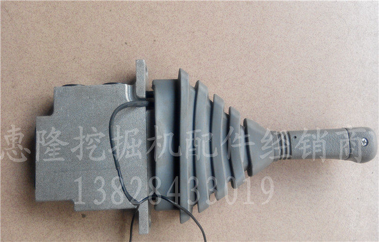 玉柴yc35-6挖掘机脚踩阀/风炮阀