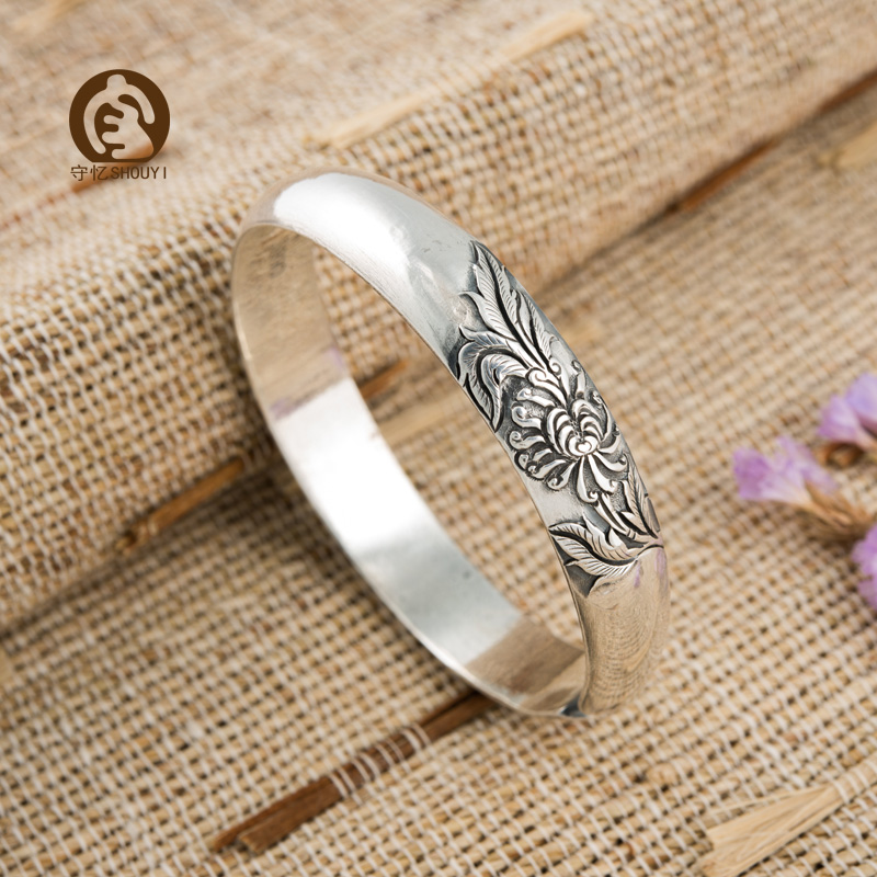 守忆雏菊银手镯99纯银手镯纯手工定制刻字云南女士菊花银镯子饰品