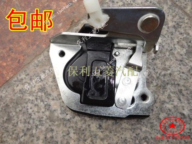 五菱荣光中门锁体锁块闭锁器原装