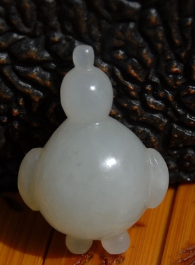 2.8g和田玉料 青白玉籽 机器人 小吊坠 手机挂件 包吊坠