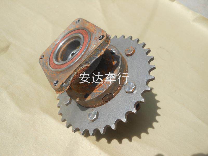 电动三轮车链条式差速器总成 带6008轴承座后桥有刷牙包总成压包