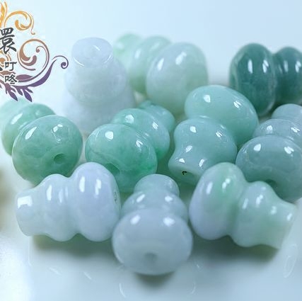 天然缅甸a货翡翠大号通天孔葫芦玉石散珠子diy车挂中国结饰品配件