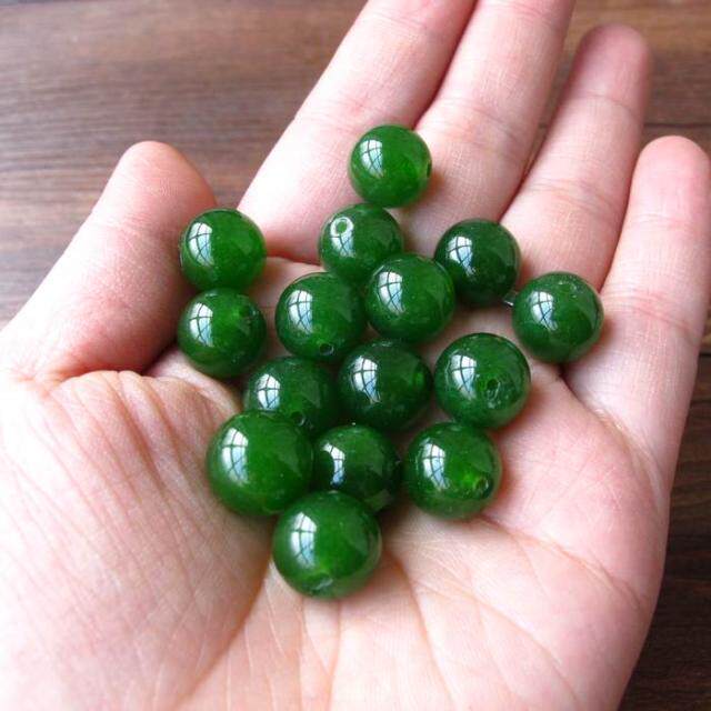 新疆和田玛纳斯碧玉散珠子 菠菜绿圆珠批发