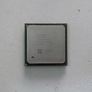 曾经的经典,P4系列CPU,赛扬系列、赛扬D系列的478CPU,INTEL划时代的CPU。