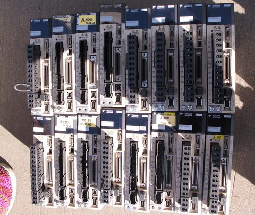 二手安川伺服驱动器 SGDV-R90A01A 专业销售维修一体化