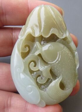 84.29克油润的老坑和田玉糖白玉 精工俏色连年有余手把件特价