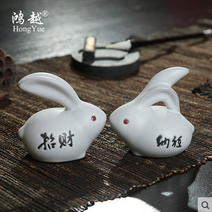 茶宠摆件精品 可养汝窑茶宠 陶瓷工艺品招财兔 淘宝热卖地摊摆件