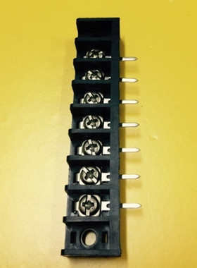 栅栏式接线端子HB9500-7P脚往靠背伸出带定位有绿色黑色20A300V