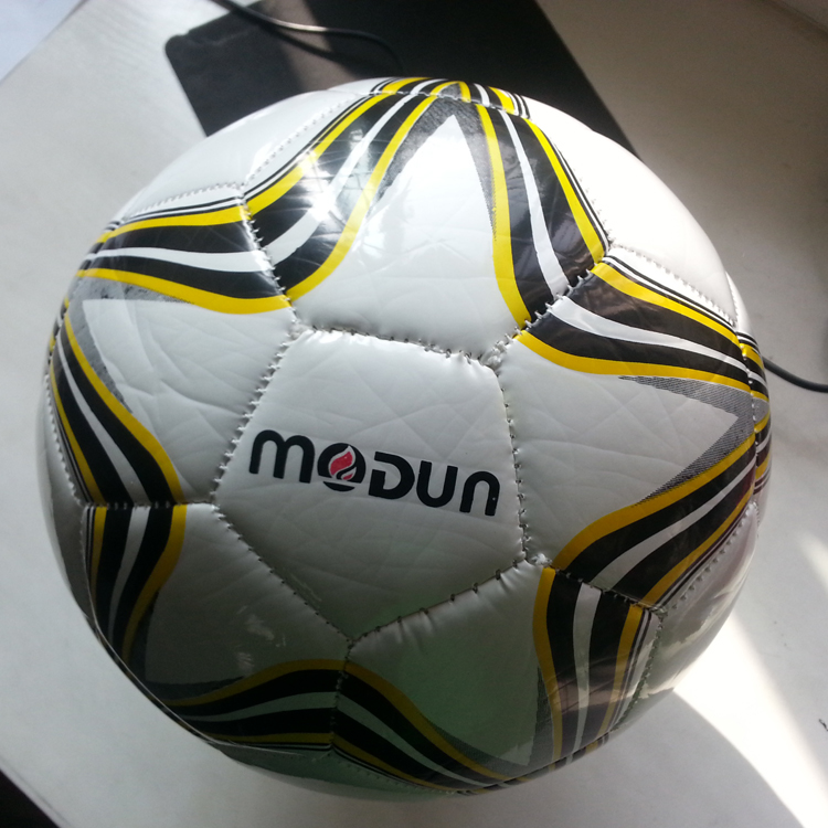 Ballon de foot - Ref 7085 Image 1