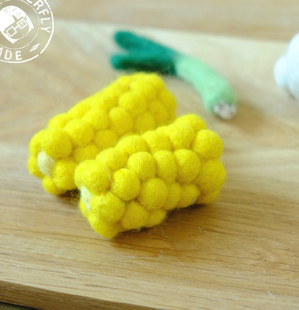 【YOU&ME】AFTERFLY原创超可爱萌软羊毛毡玉米胸针超萌蔬菜钥匙扣