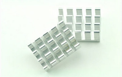 散热片19x14x8MM银色开槽优质