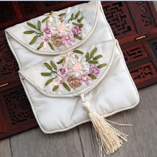 丝绸首饰袋 民族风手工绣花拉链流苏高档锦囊小布袋米白色