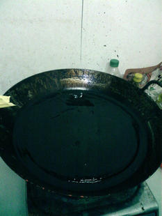 传统花生油黑膏基质一千克，加工定做成型。