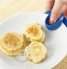 新款限量疯抢日式KM 592防烫硅胶隔热夹子碗盘隔热手套-带磁石