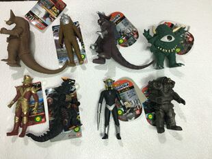 万代模型玩具 奥特曼怪兽软胶 艾克斯 梦比优斯14cm 阿库玛尼亚