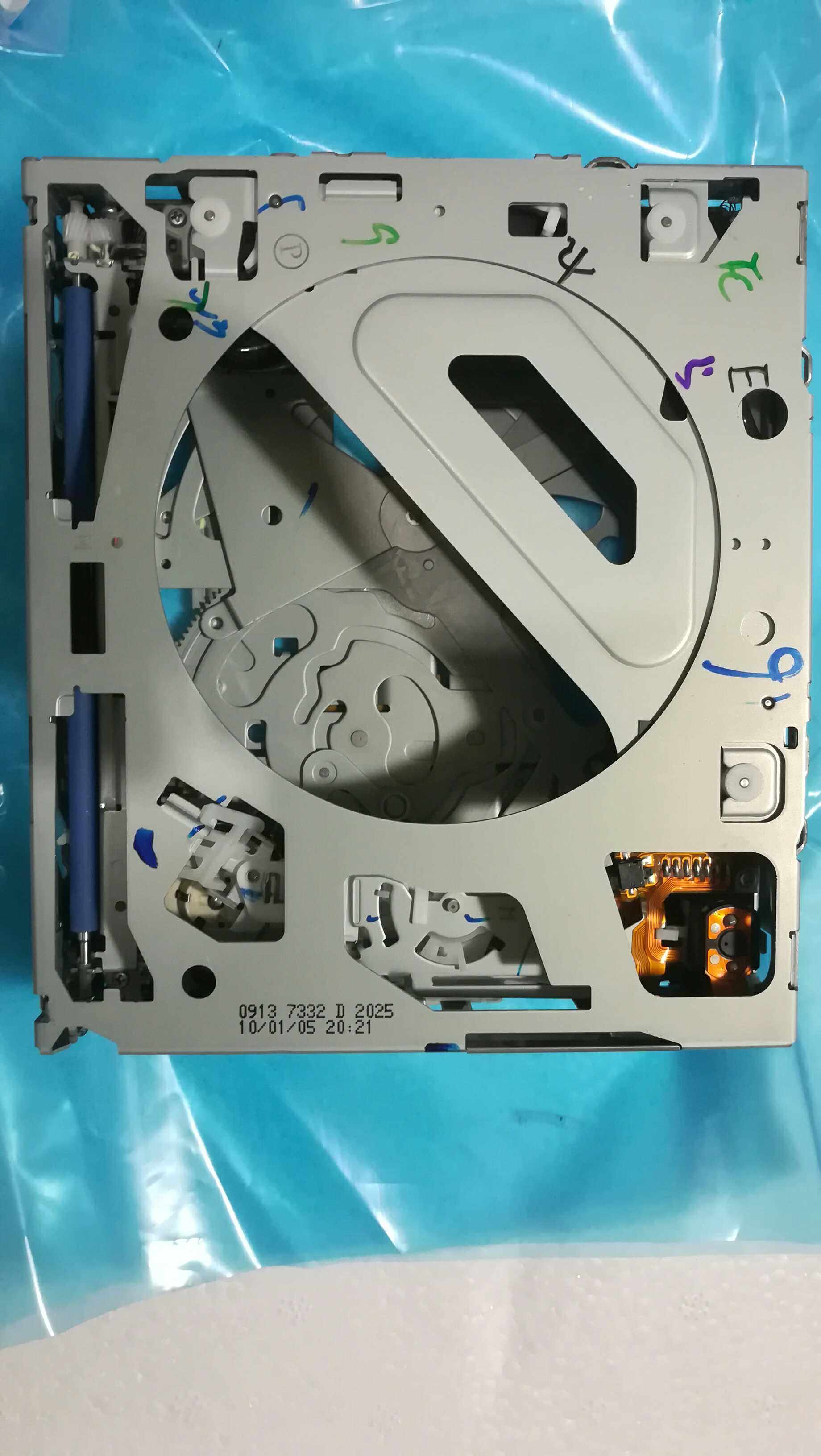 先锋六碟DVD机芯