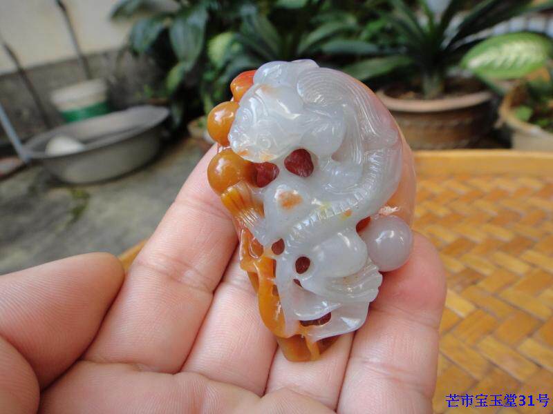 云南天然黄龙玉收藏精品 茄子山金沙料 颈饰 挂件吊坠 一夜成名