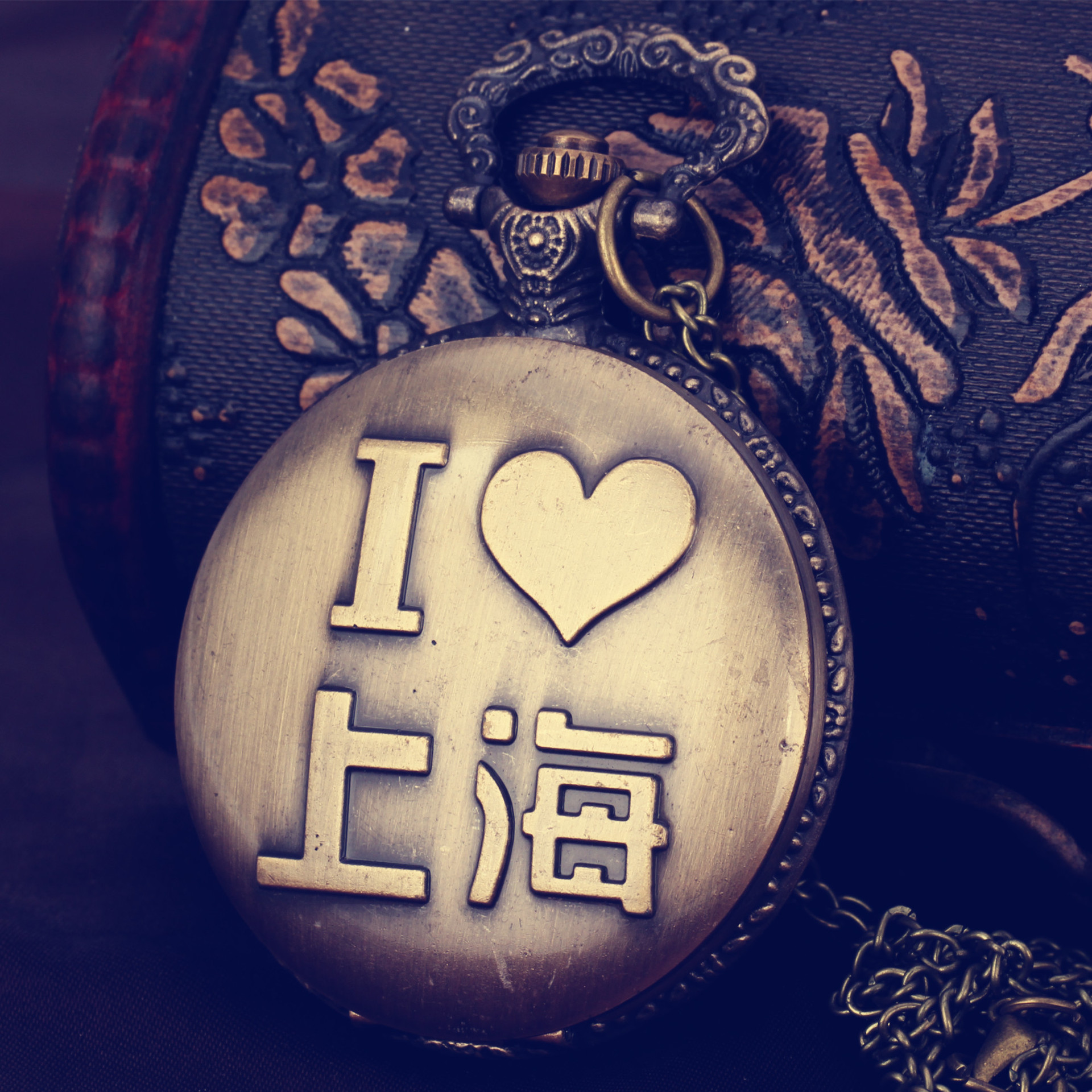 上海IOVE YOU怀表 大号复古爱心石英怀表 古铜色怀表1085