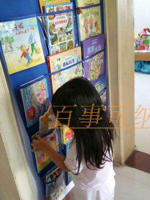 定制12格A4图书袋 不等格绘画本课本杂志识字画报明信片收纳挂袋