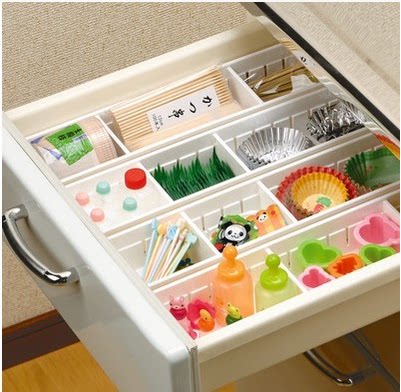 日本原装进口产品，材质优良，不添加回料，安全无毒，放心使用；两款都附带隔板，自由移动。