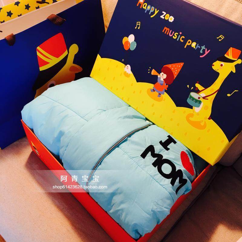 Coffret cadeau pour nouveau-né - Kit d accessoires - Ref 1955315 Image 1