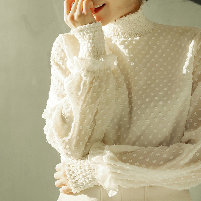 半高领褶皱雪纺衫女2019秋季新款纯色长袖波点扎花白色衬衫女韩版在类目 女装/女士精品, 蕾丝衫/雪纺衫中 - 来自Buy2taobao.com提供专业的淘宝代购服务