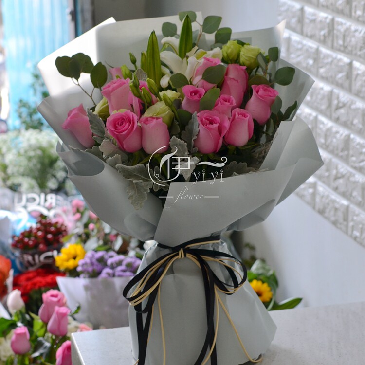 百合苏醒粉玫瑰花束长沙济南北京同城送花鲜花速递妈妈母亲节鲜花